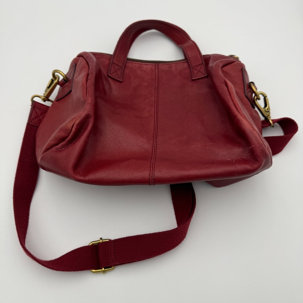 Fossil Crossbody Bag Red Leather Boho Classic‎ Small Duffle Satchel Adjustable - Picture 9 of 16